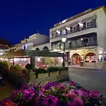Ξενοδοχείο Capri