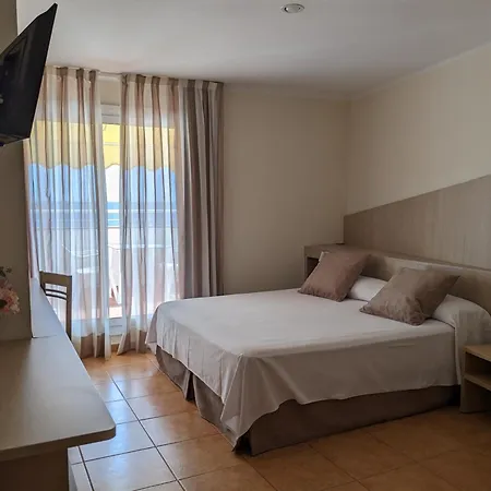 Capri Szálloda 2*