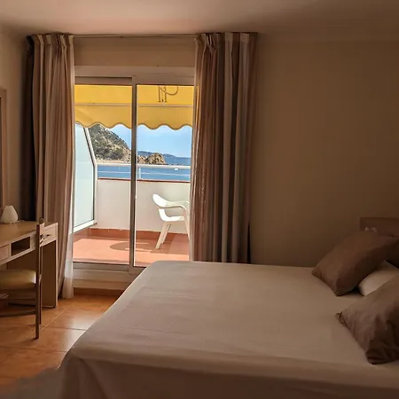 Szálloda Capri 2*
