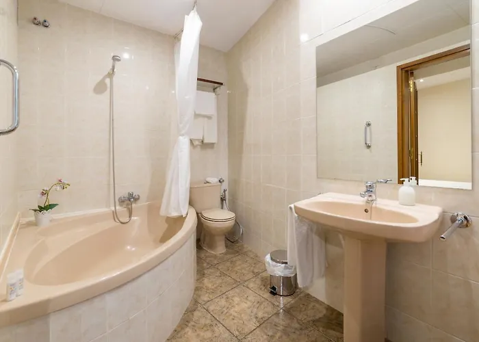 Capri Hotell 2*