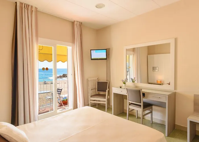 Hotell Capri 2*