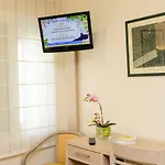 Capri Hotel