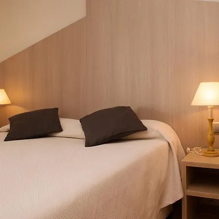 Hotel Capri 2*